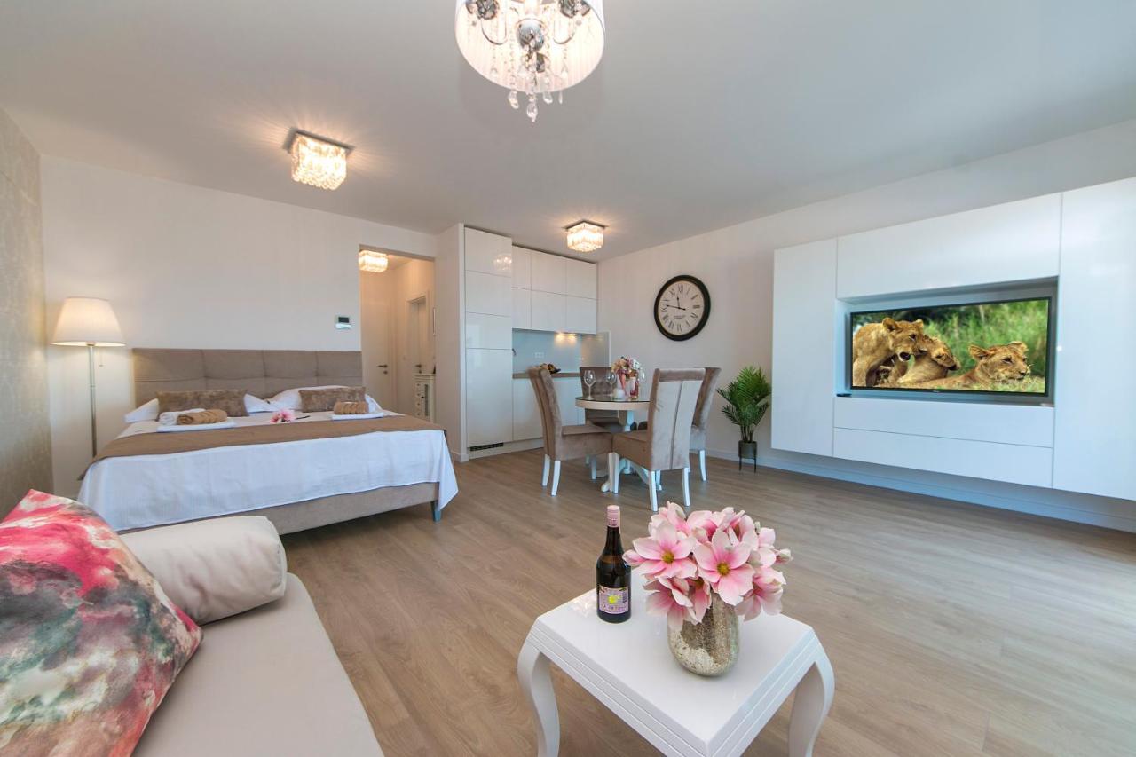 Apartman Sunshine Apartment Makarska Ngoại thất bức ảnh